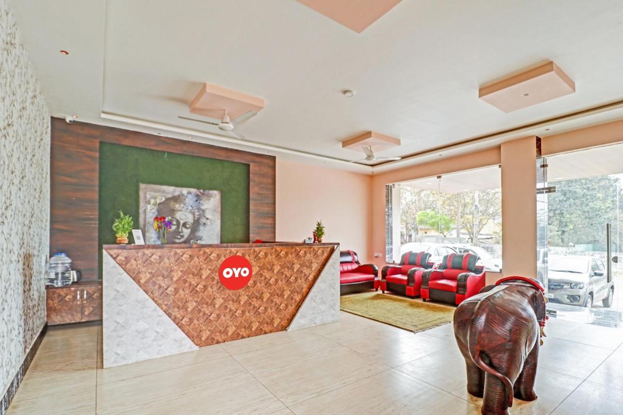 Hotel O Formula Vanivilasa Puram Extérieur photo