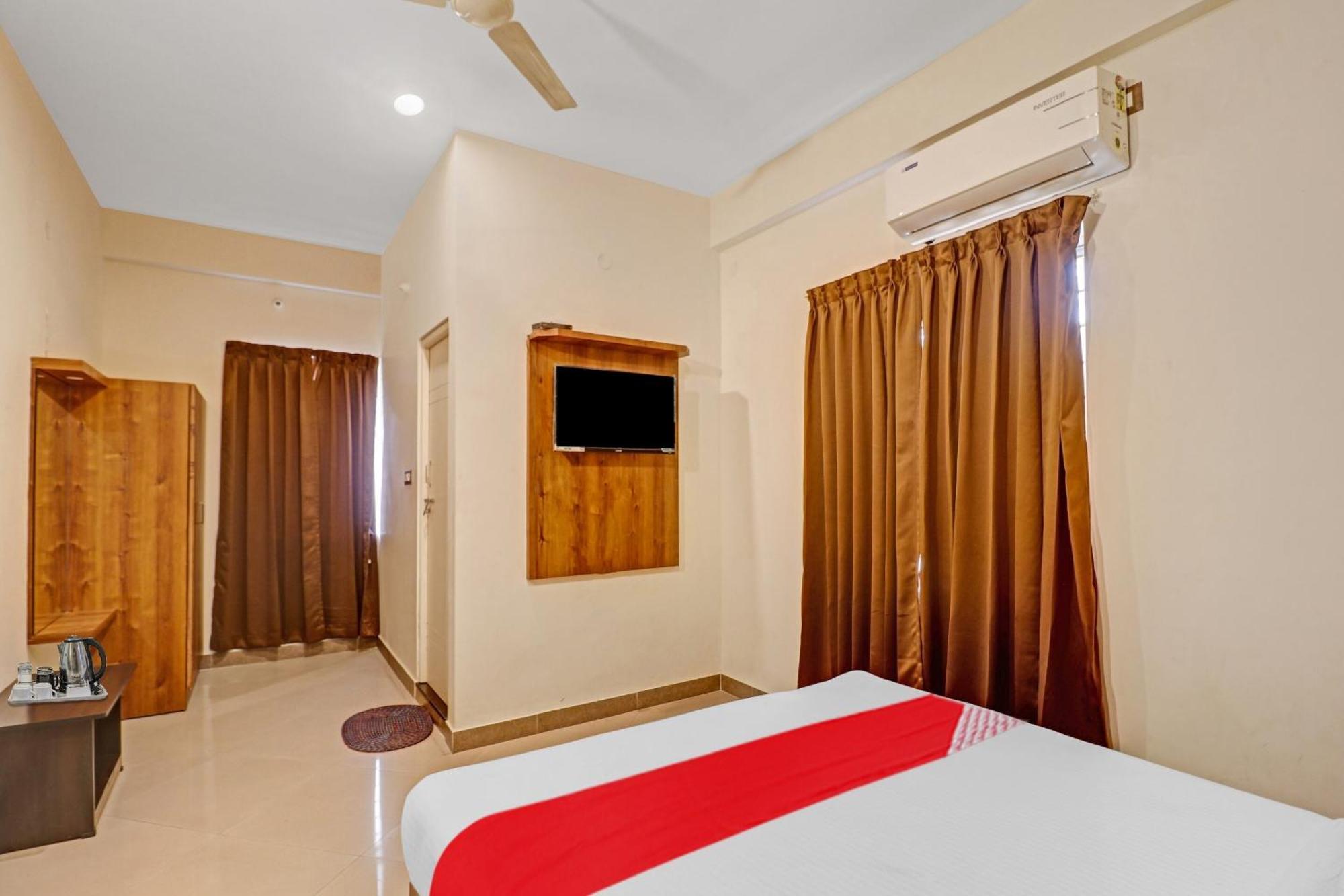 Hotel O Formula Vanivilasa Puram Extérieur photo